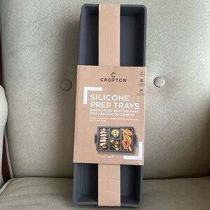NWT Crofton Silicone Prep Trays - Gray